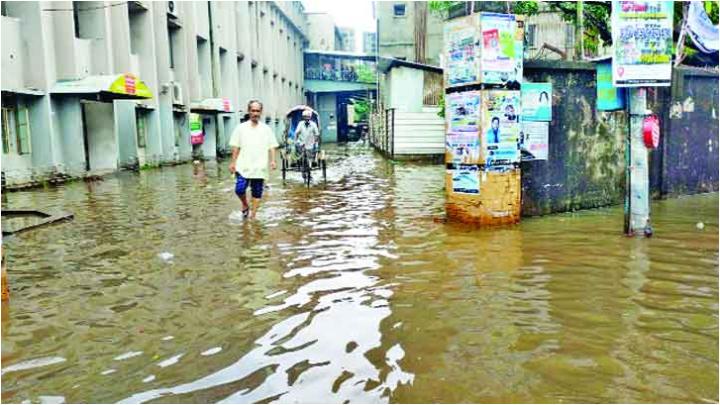 পাহাড়ি ঢল ও ভারি বৃষ্টিপাতে সিলেট-সুনামগঞ্জের পর নেত্রকোনা-শেরপুরেও বন্যা